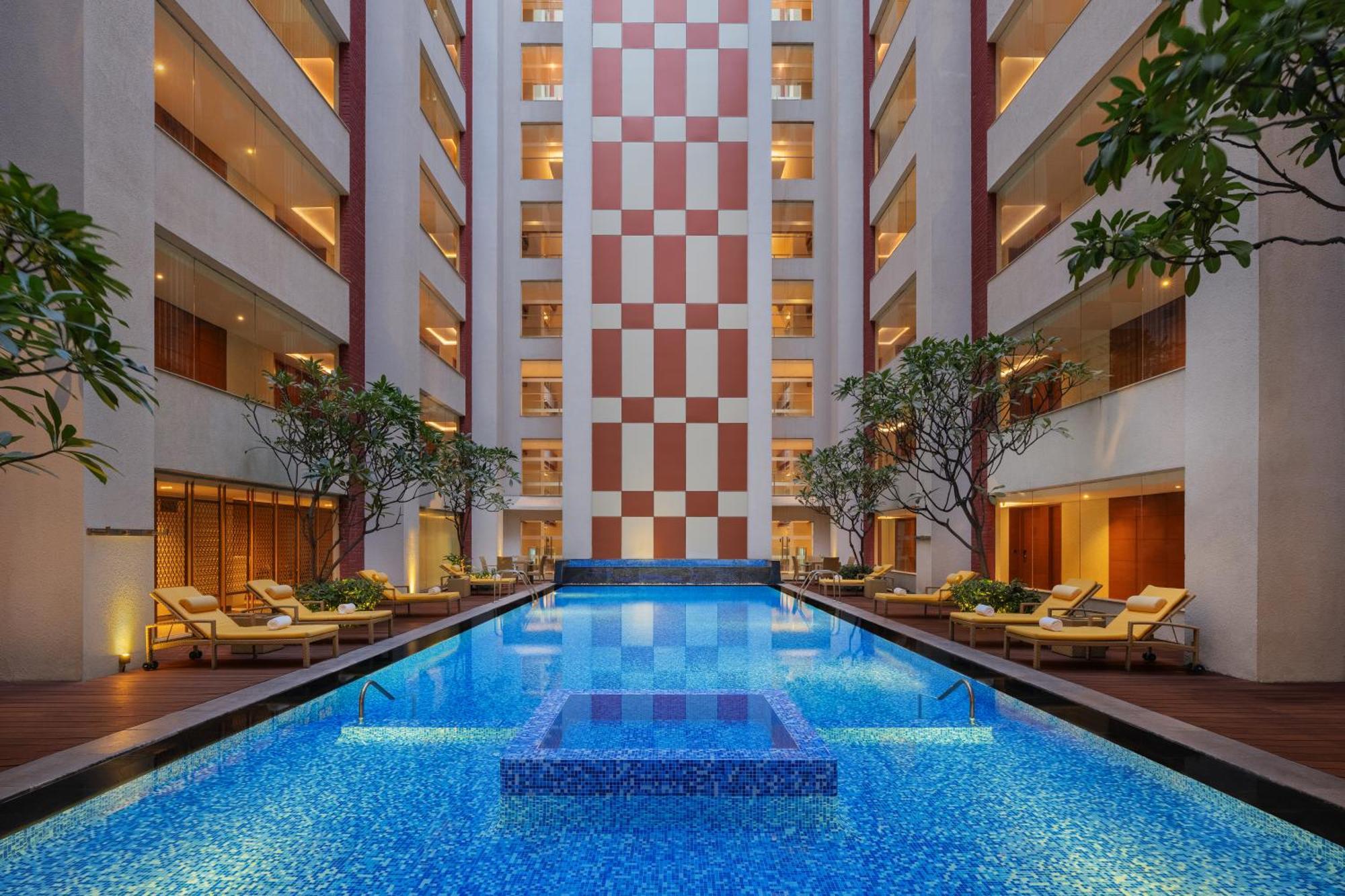 Sheraton Hyderabad Hotel Kültér fotó
